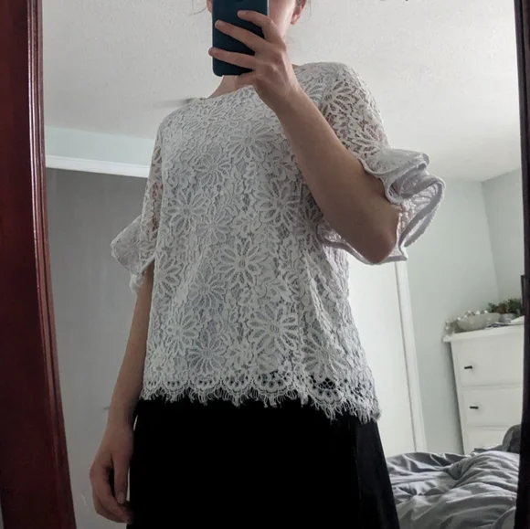 Nanette Brilliant White Ruffle Sleeve Floral Lace Blouse - Picture 2 of 10